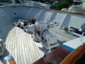 MY Blue Guitar Mooring Gear